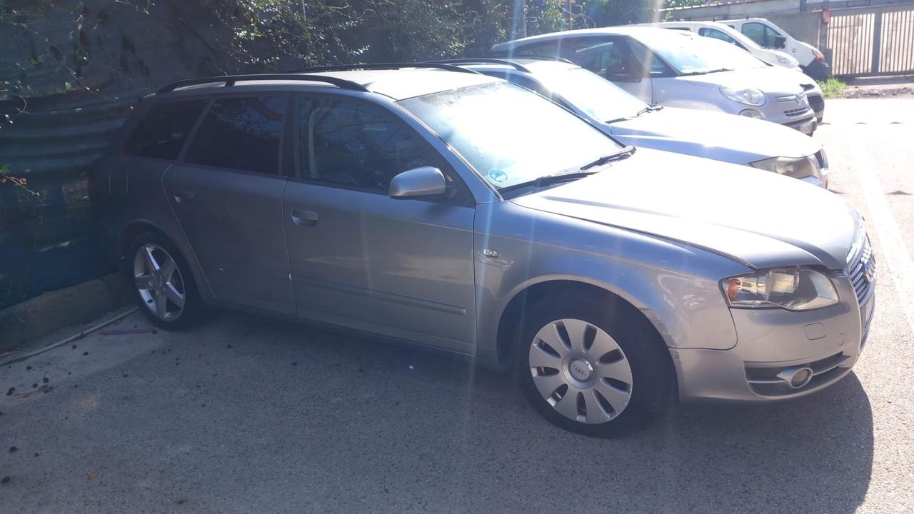 Audi A4 2.0 16V TFSI Avant quattro Top