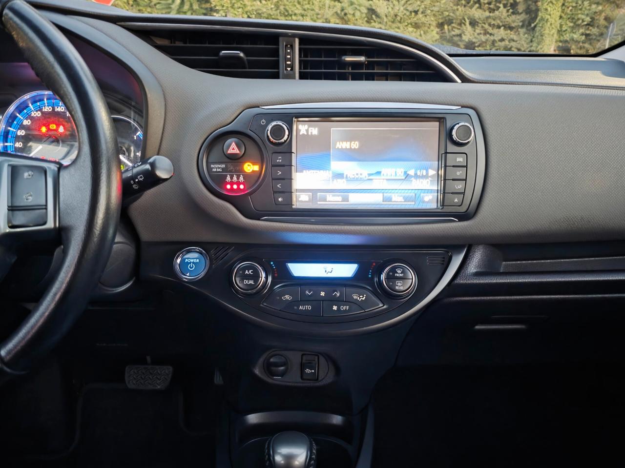 Toyota Yaris 1.5 Hybrid 5 porte Active 2015-E6B Automatico NEO