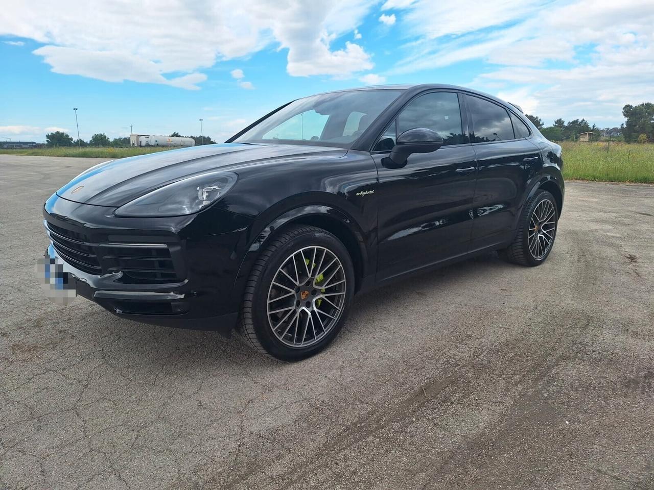 Porsche Cayenne 3.0 V6 E-Hybrid-BENZINA