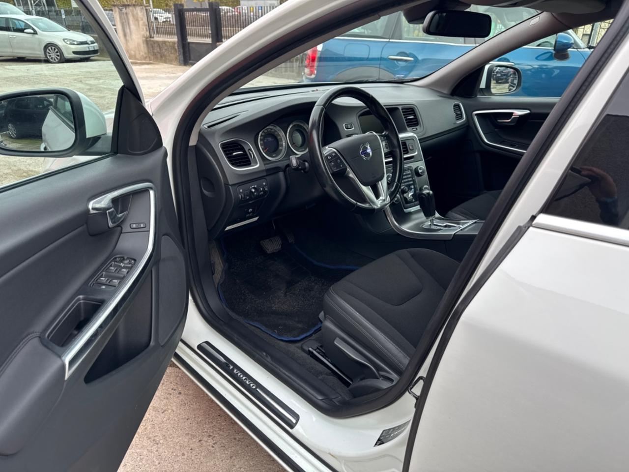 Volvo V60 D3 Geartronic Summum