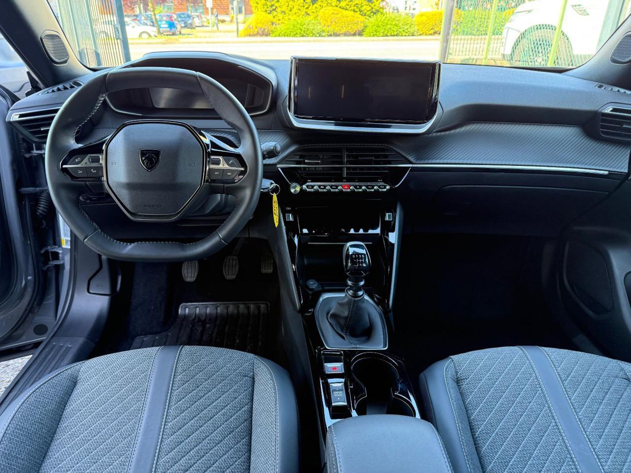 PEUGEOT 2008 PureTech 100 S&S Allure