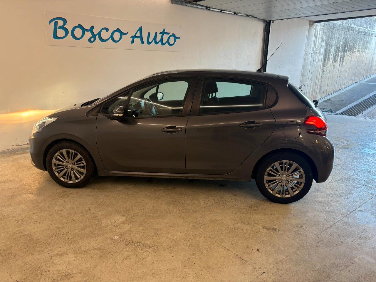 Peugeot 208 5 Porte 208 5p 1.2 puretech Allure gpl 82cv