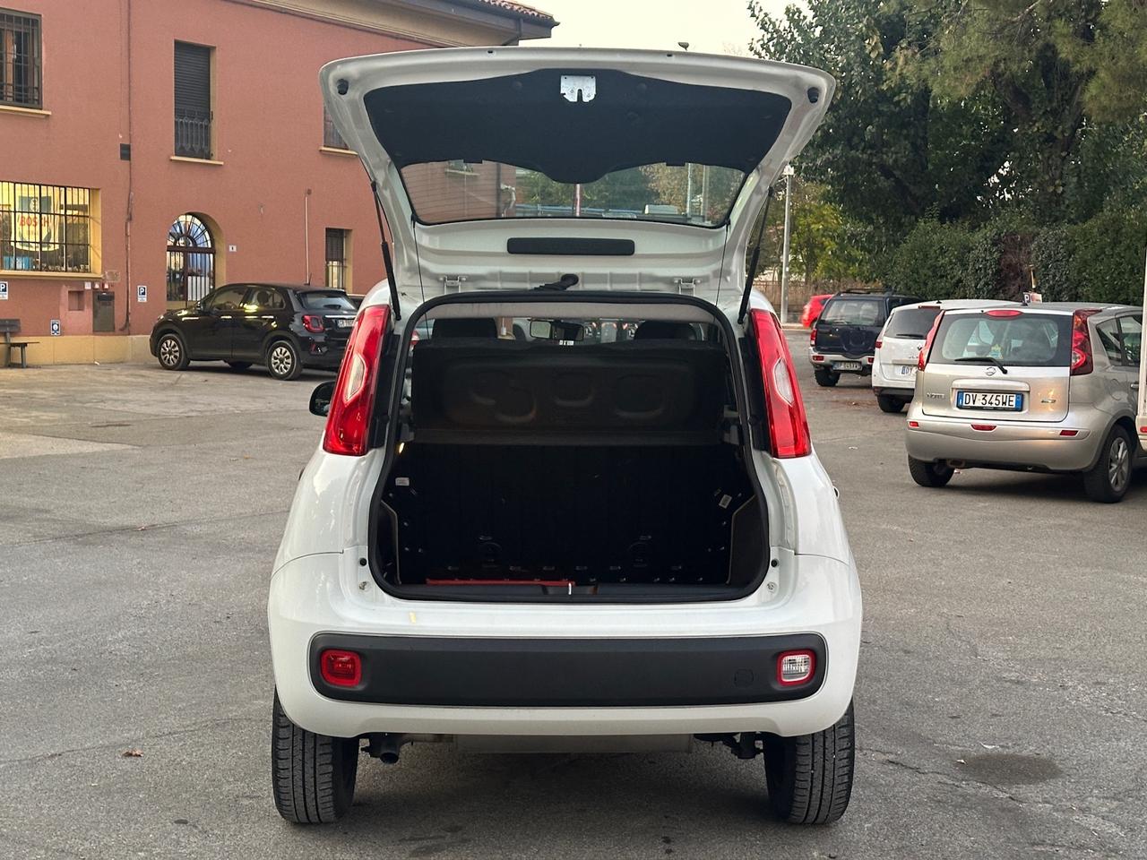 Fiat Panda 0.9 TwinAir Turbo Natural Power Lounge