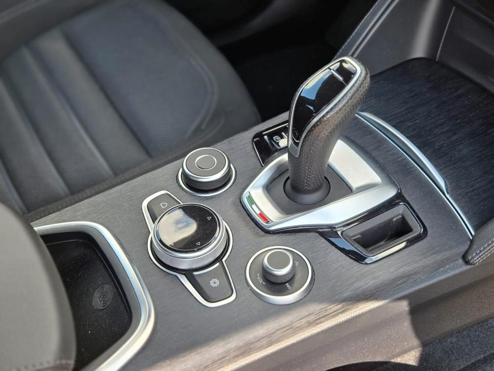 Alfa Romeo Stelvio 2.2 t Executive Q4 190cv auto