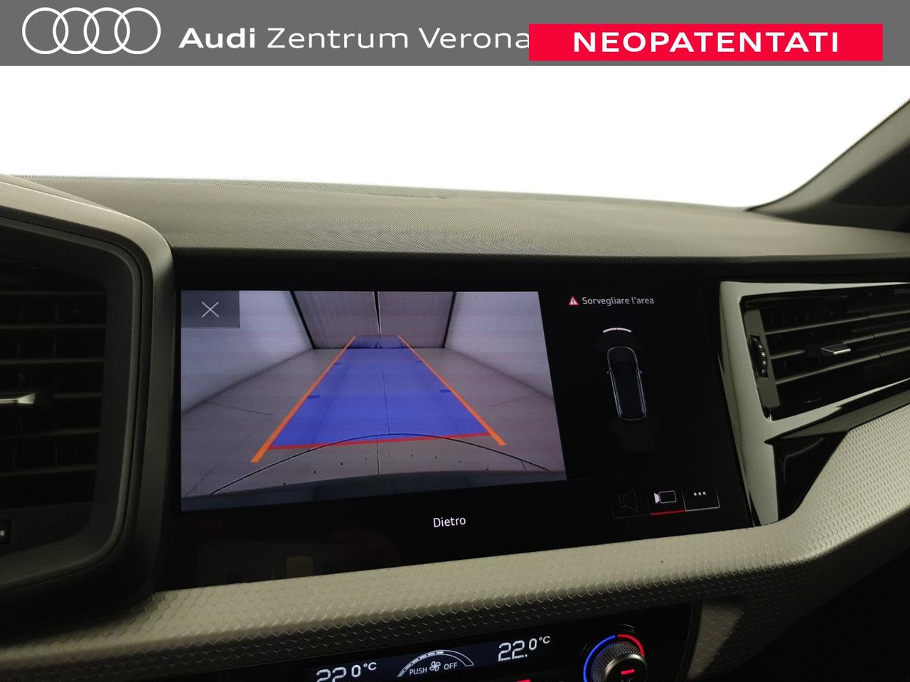 Allstreet 30TFSI 116CV S tronic Identity Contrast