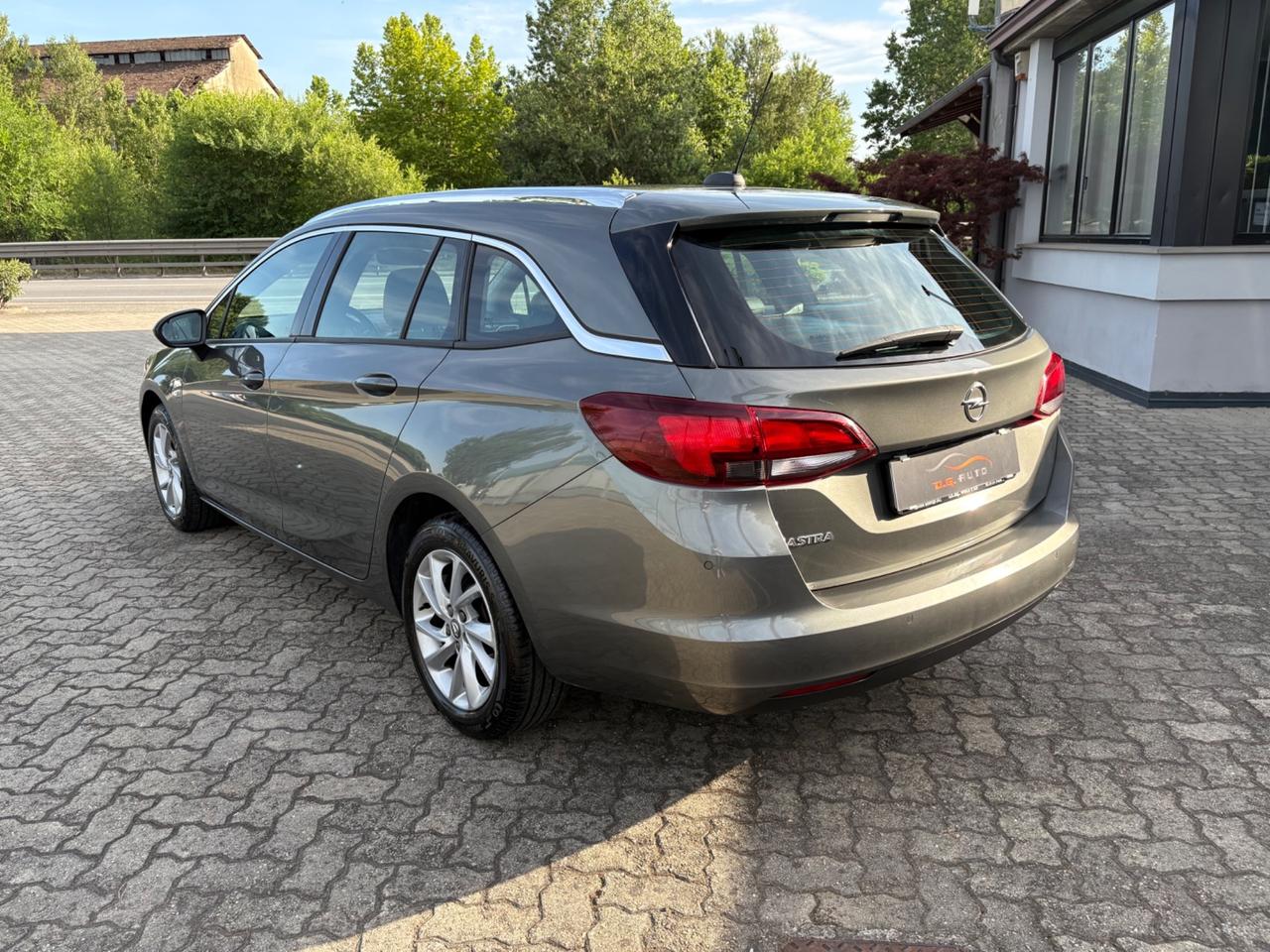 Opel Astra 1.5 CDTI 122 CV S&S AT9 Sports Tourer Ultimate