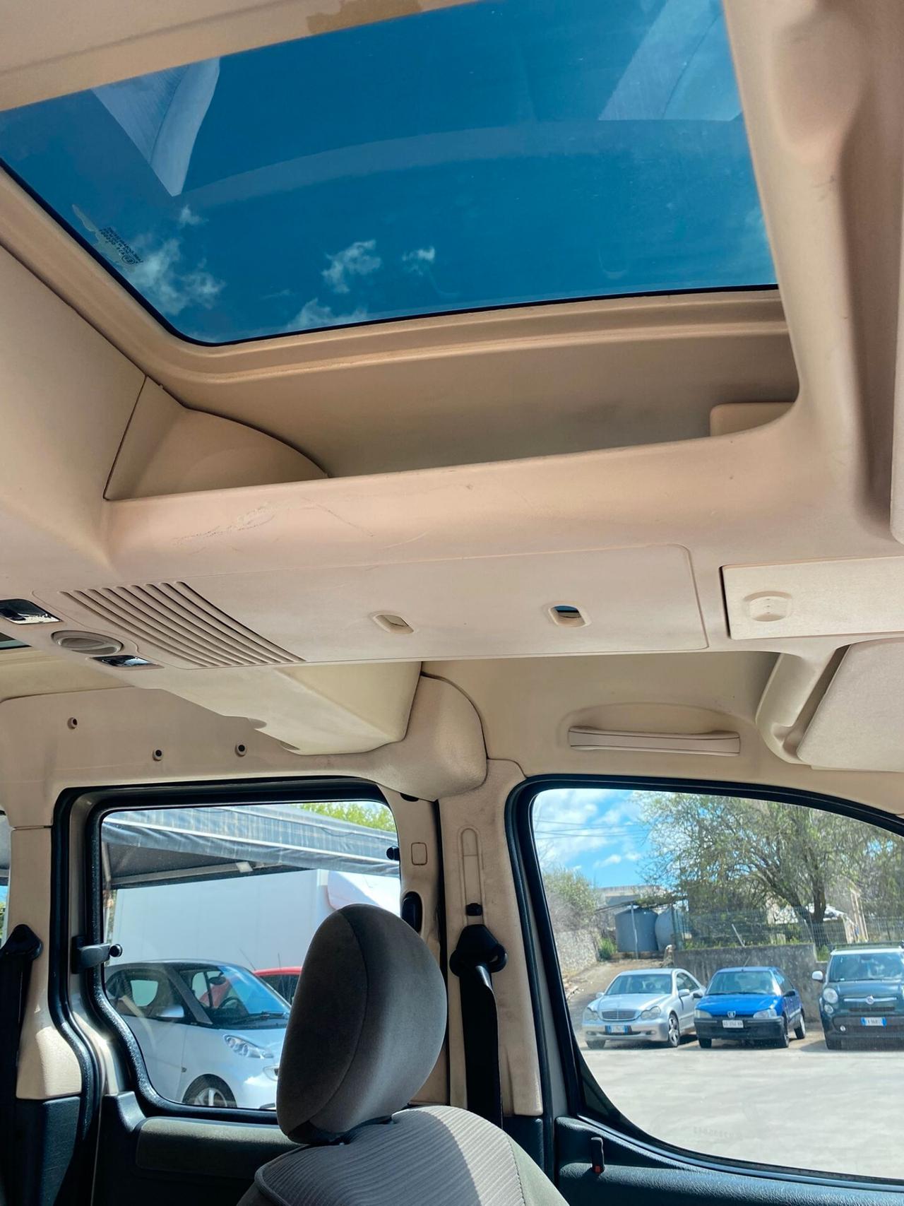 Citroen Berlingo 2.0 HDi 5p. Chrono