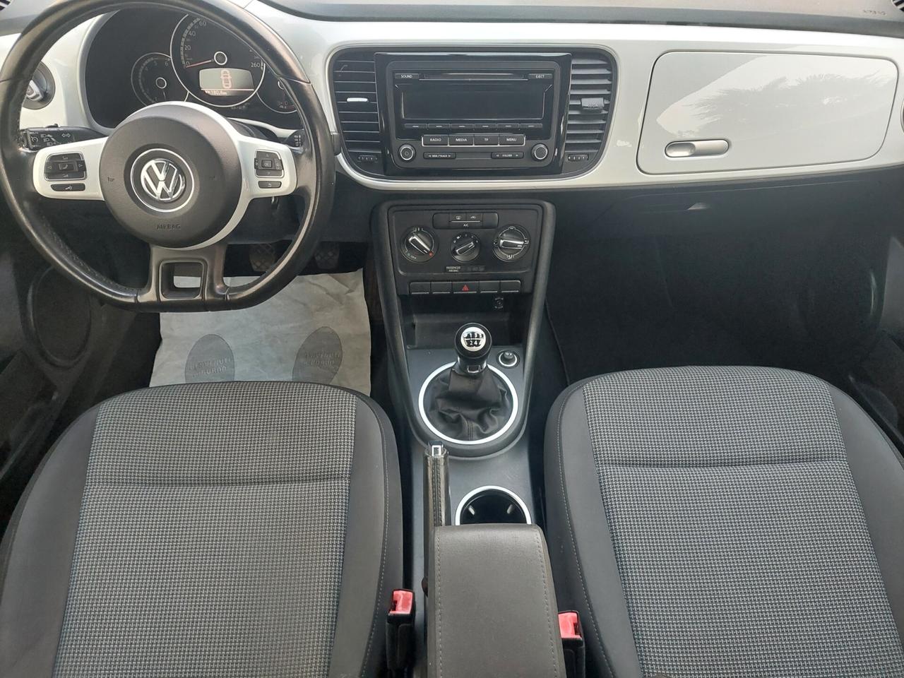 Volkswagen Maggiolino 1.6 TDI Design *NEOPATENTATI*