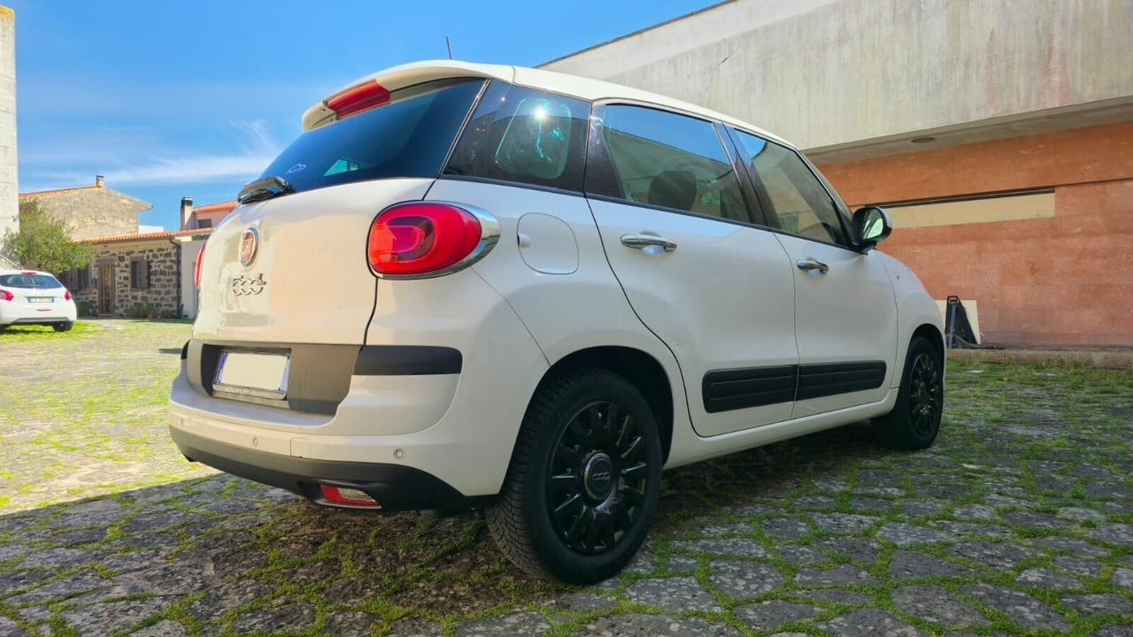 Fiat 500L 1.6 Multijet AUTOCARRO A POSTI