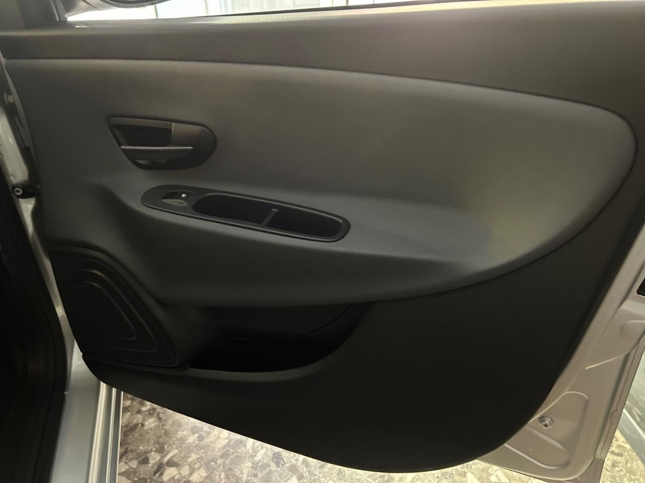 Lancia Ypsilon 0.9 B/M TwinAir Ecochic