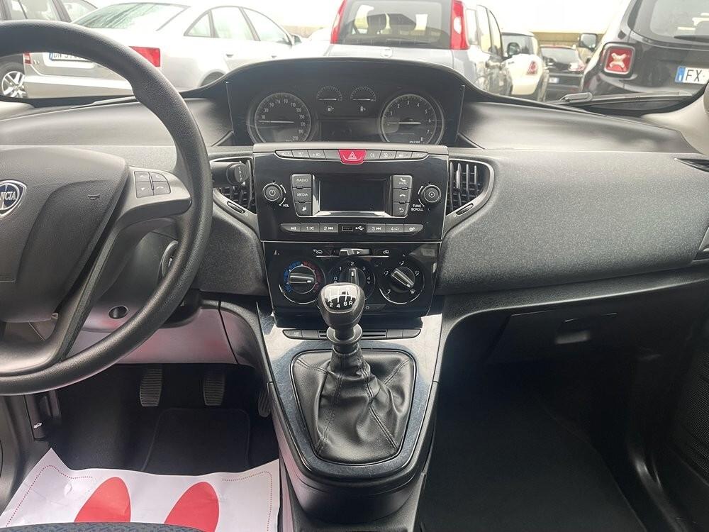 Lancia Ypsilon 1.0 FireFly 5 porte S&S Hybrid Ecochic NEO PATENTATI