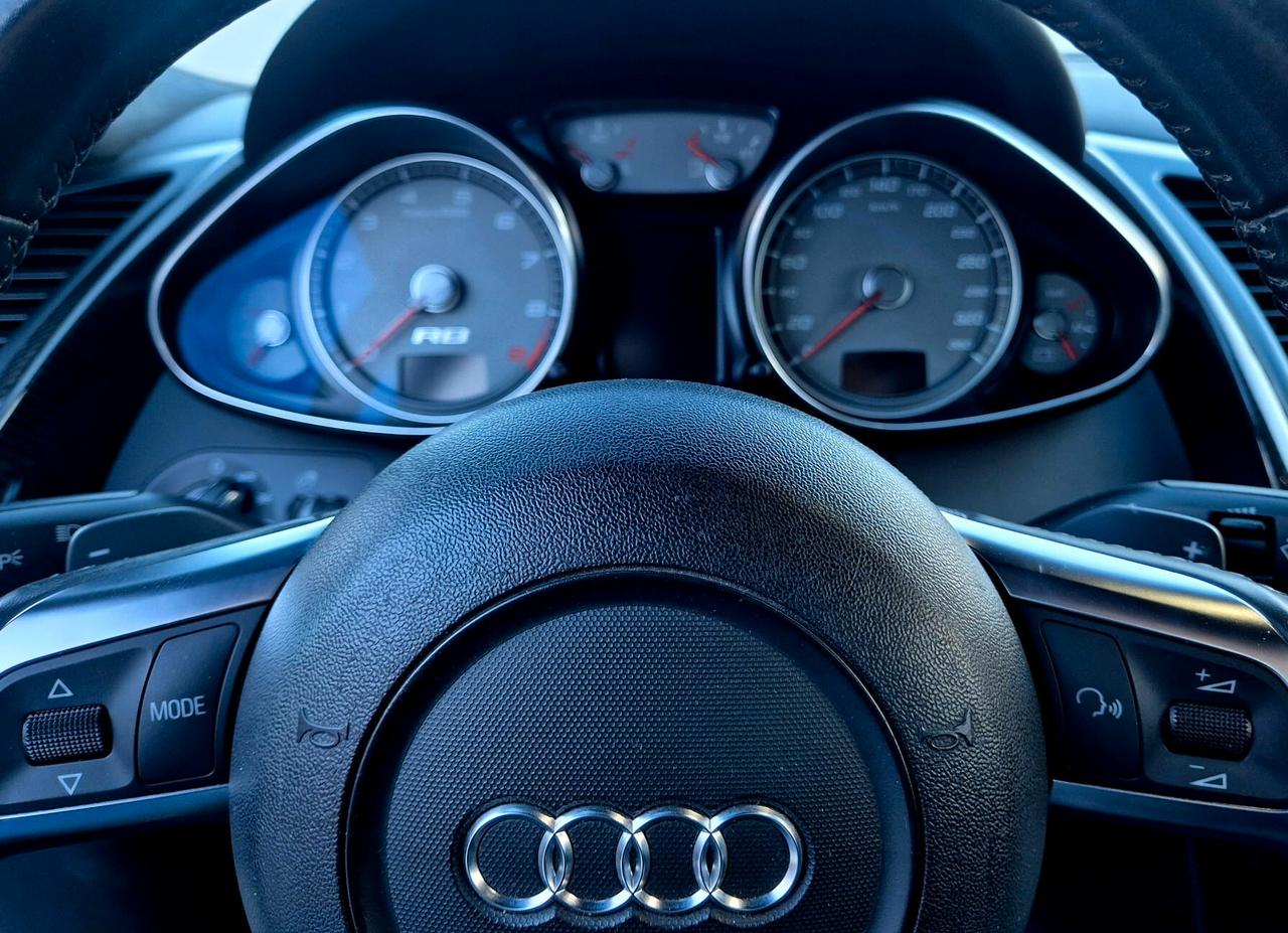 Audi R8 4.2 V8 420 cv