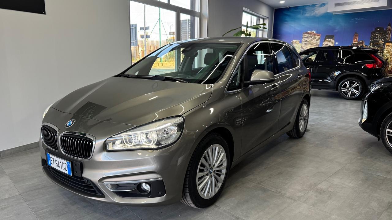 Bmw serie 2 216d Luxury-2015