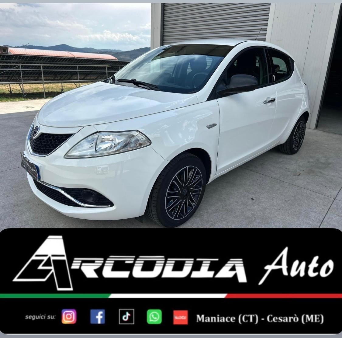 Lancia Ypsilon 1.2 69 CV 5 porte Platinum
