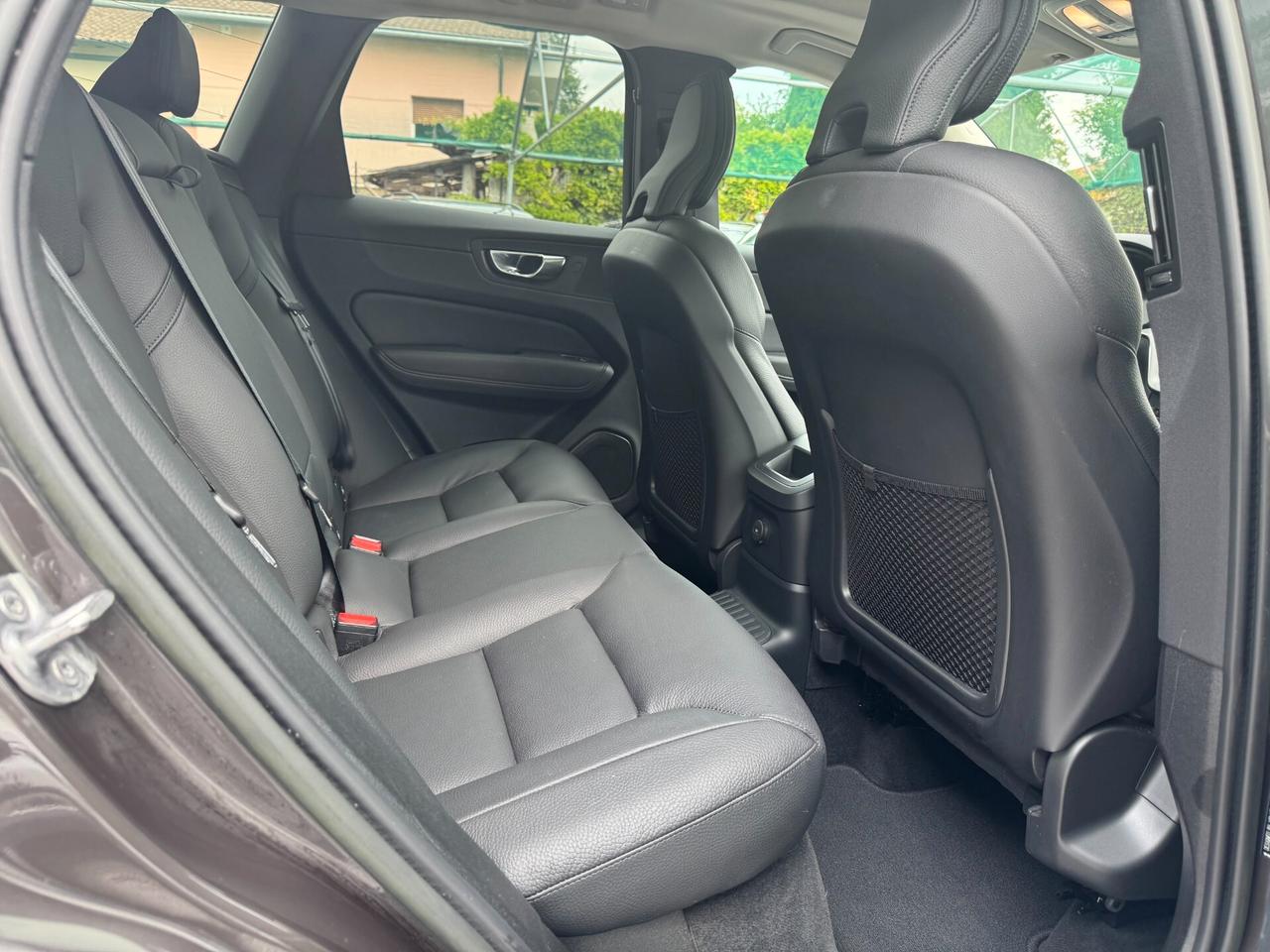 XC60 II 2022 2.0 t8 recharge phev Inscription awd 310cv aut