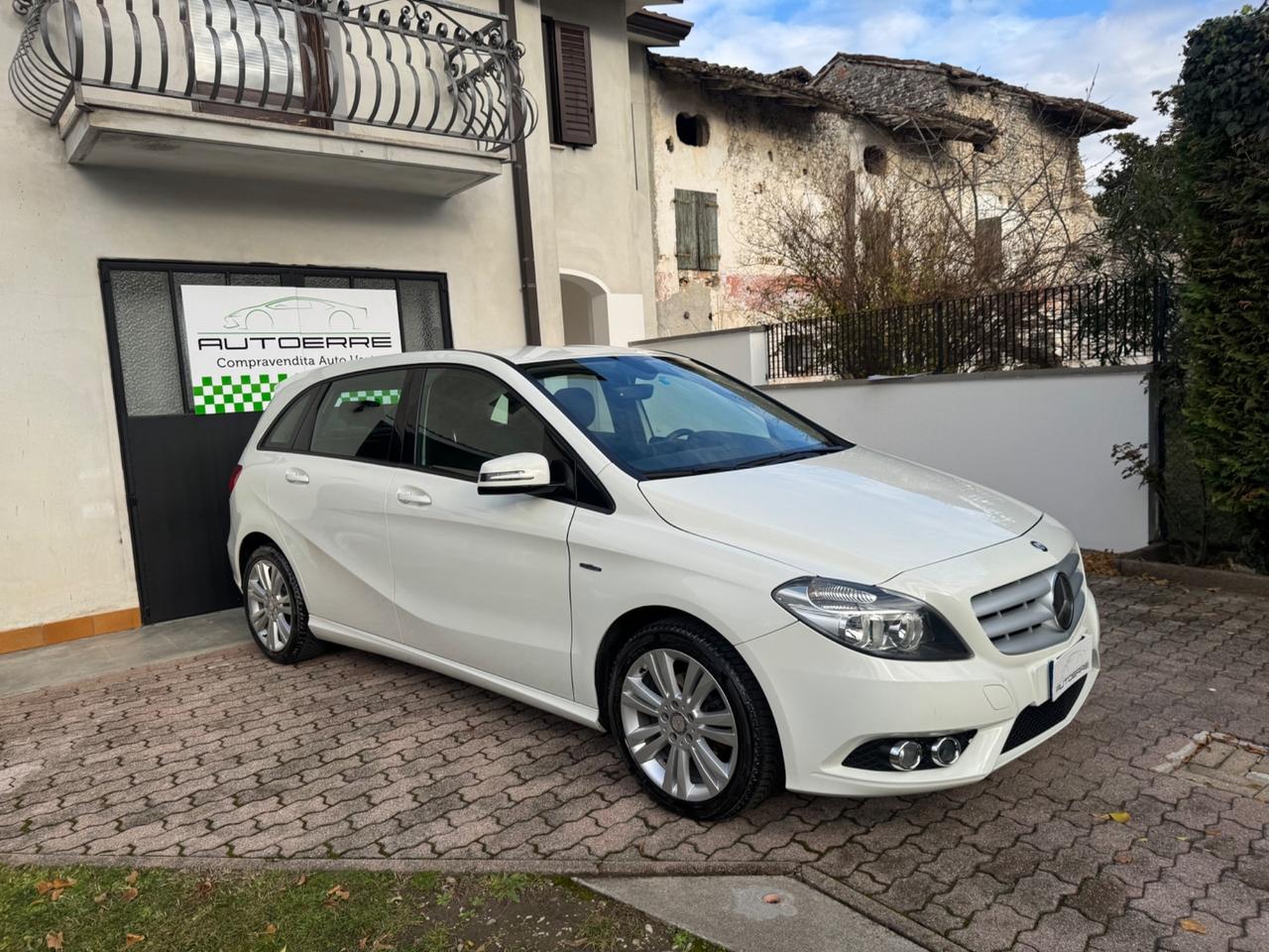 Mercedes-benz B 180 CDI BlueEFFICIENCY Executive