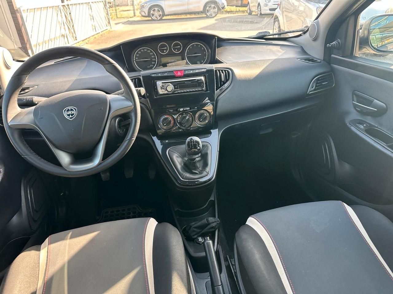 Lancia Ypsilon 1.2 Benzina/GPL