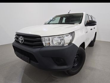 Toyota Hilux 2.4 D-4D 4WD 4 porte Double Cab Executive