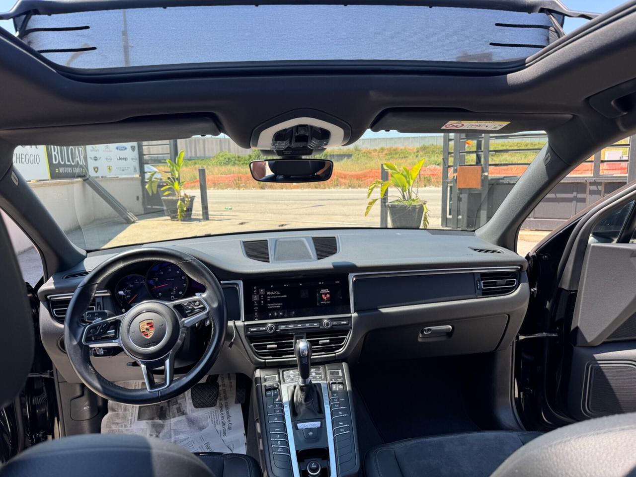 Porsche Macan 2.0 pari al nuovo