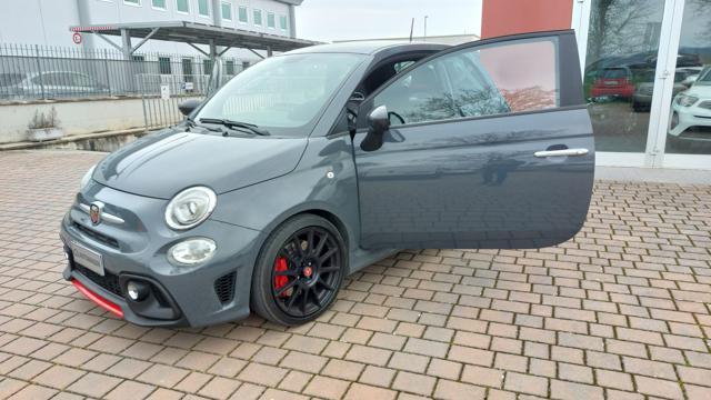ABARTH 695 1.4 Turbo T-Jet XSR Yamaha Limited Edition