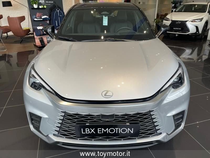 Lexus LBX Hybrid Emotion