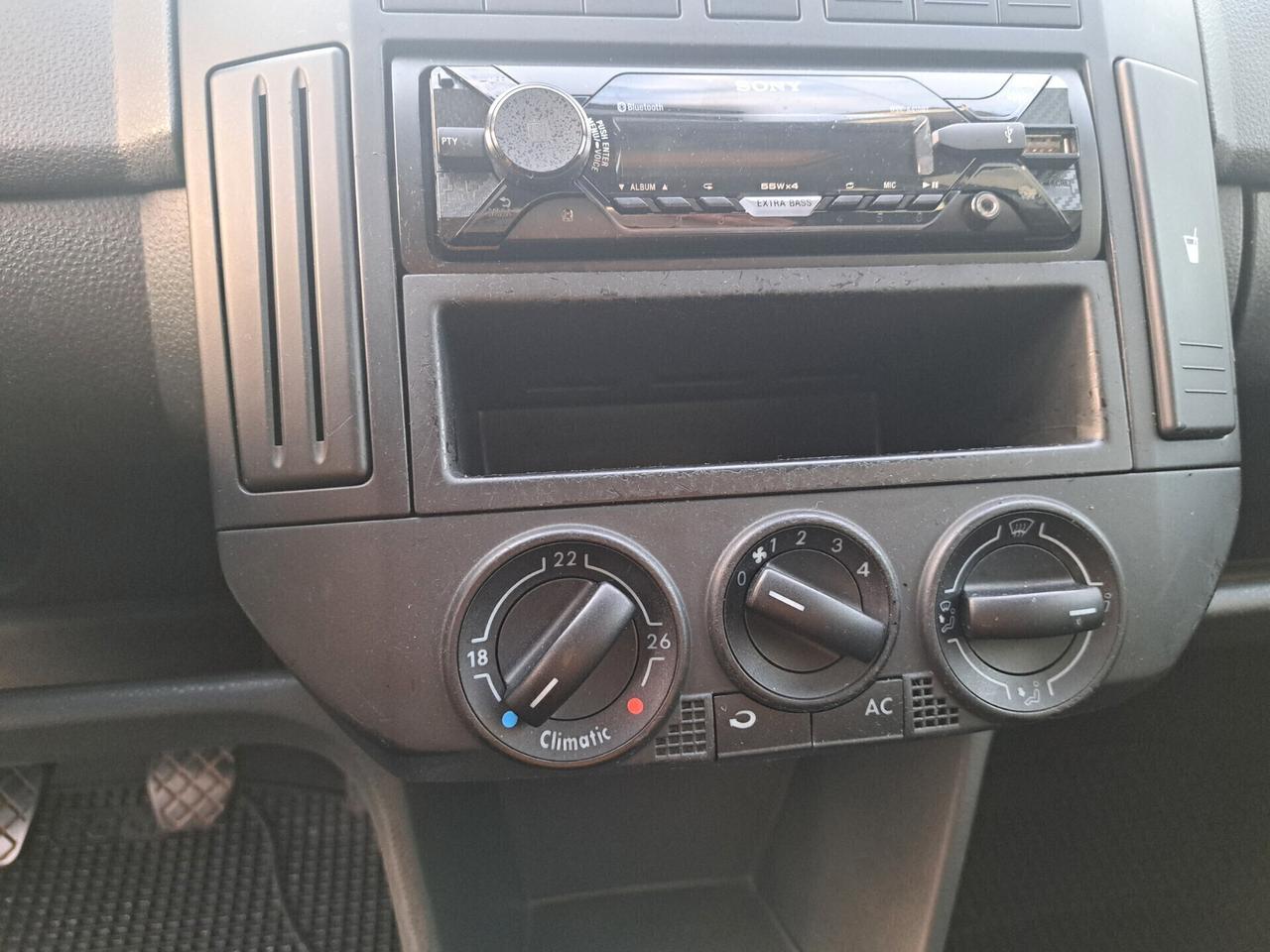 Volkswagen Polo 1.4/75CV / BENZ/ TETTO E SENSORI