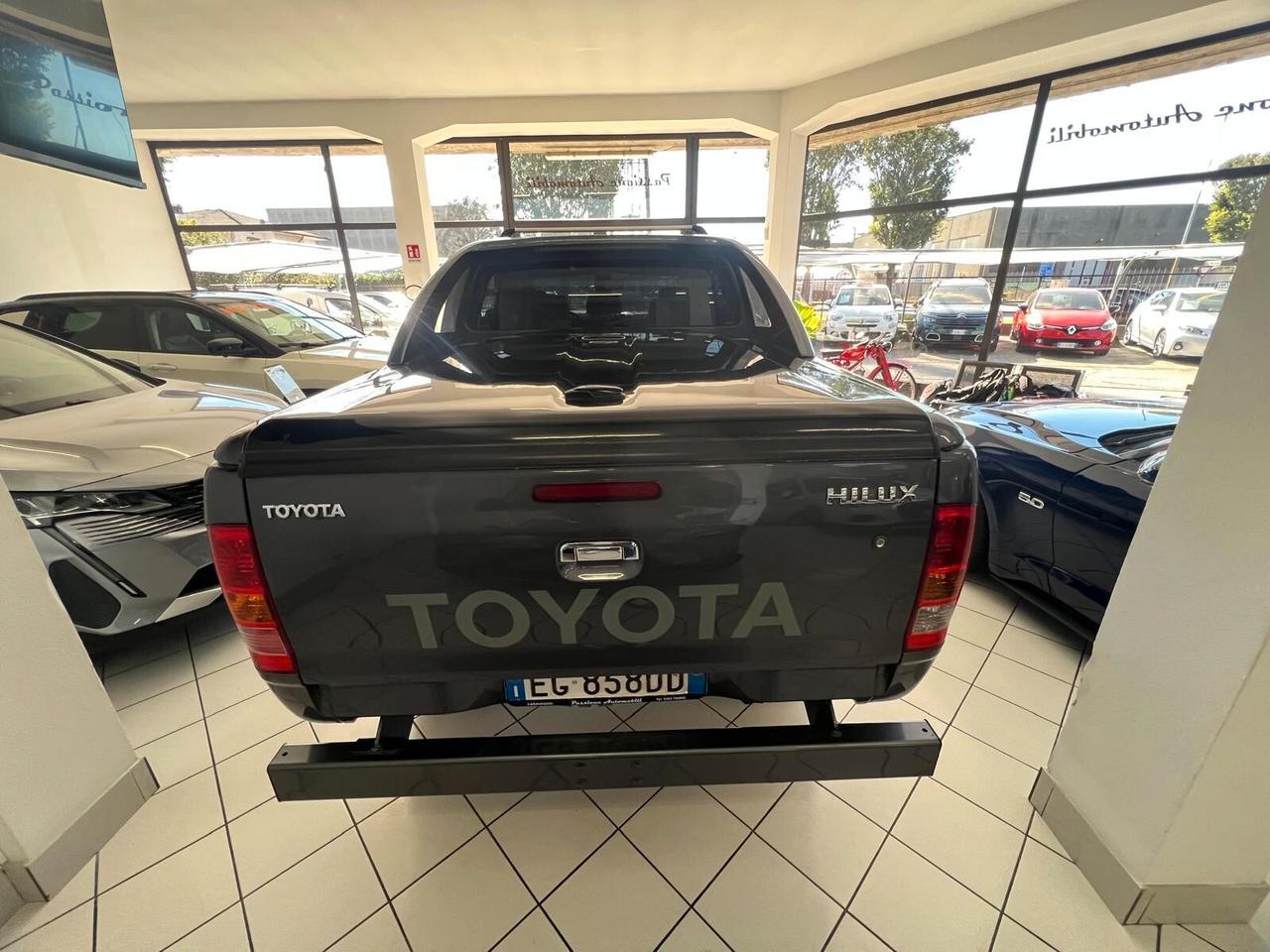 Toyota Hilux 3.0 D-4D aut.4WD 4p. DC Stylex