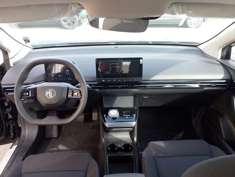 MG MG4 Luxury 64 KWh