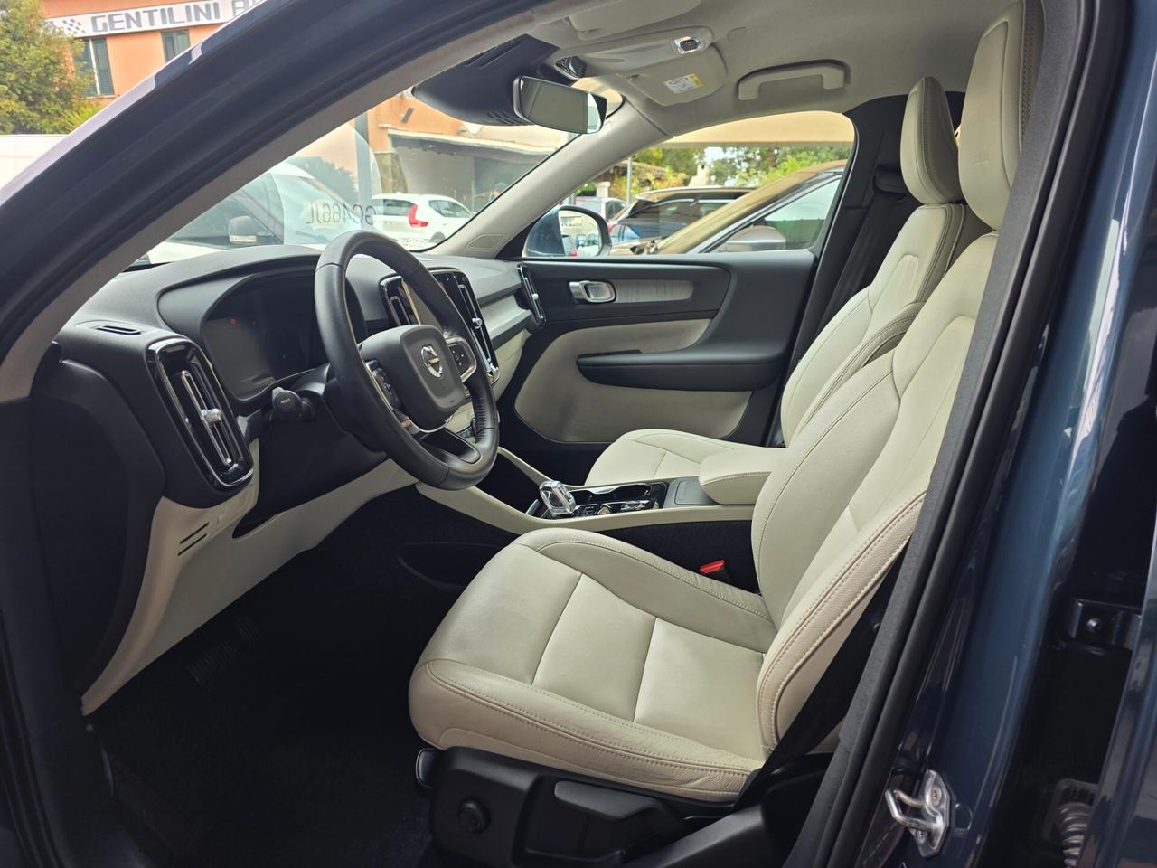 Volvo XC40 D3 AWD Geartronic Inscription N1