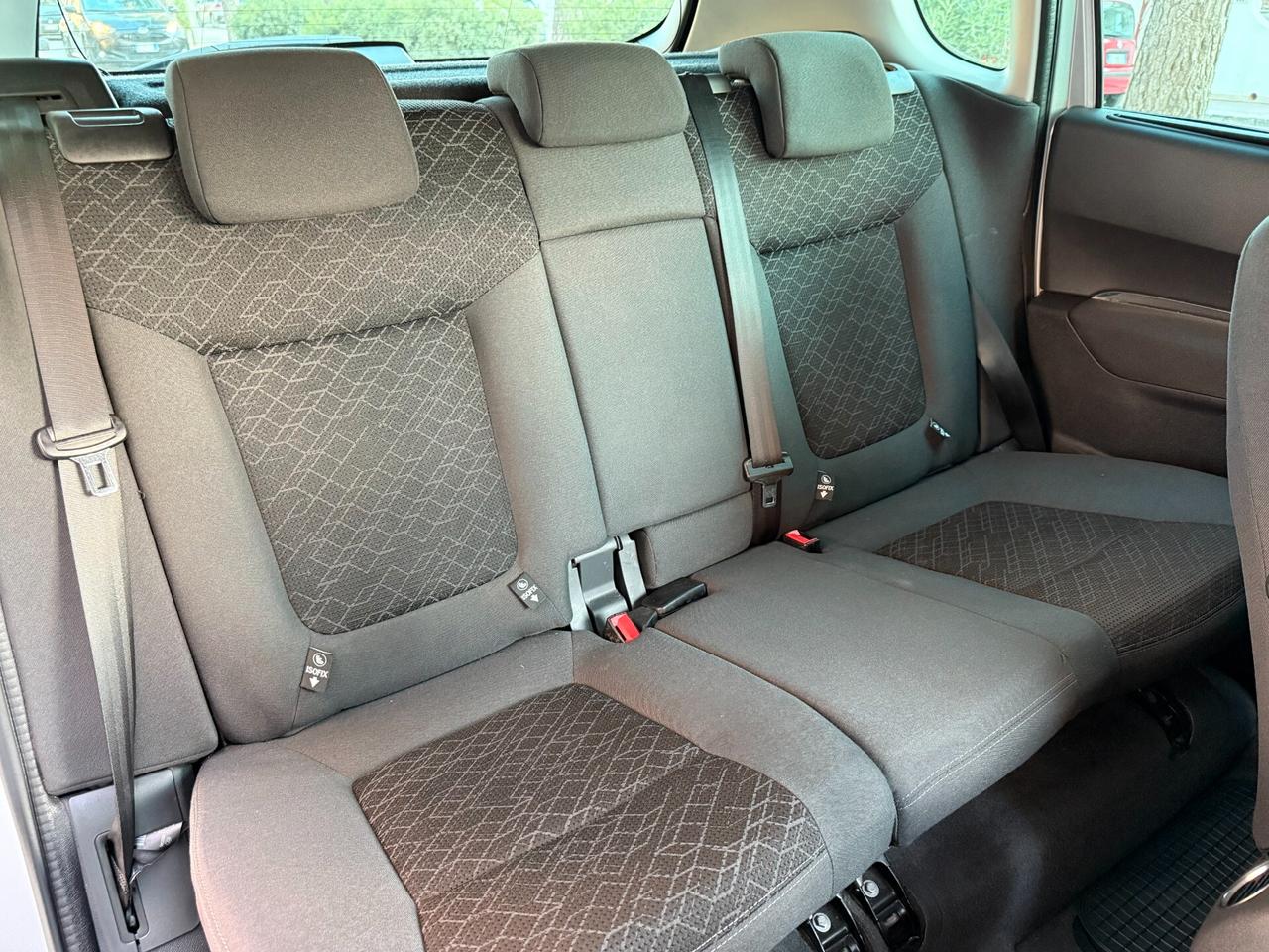 Peugeot 3008 1.6 eHDi AUTOMATIC NAVI LED - 2015