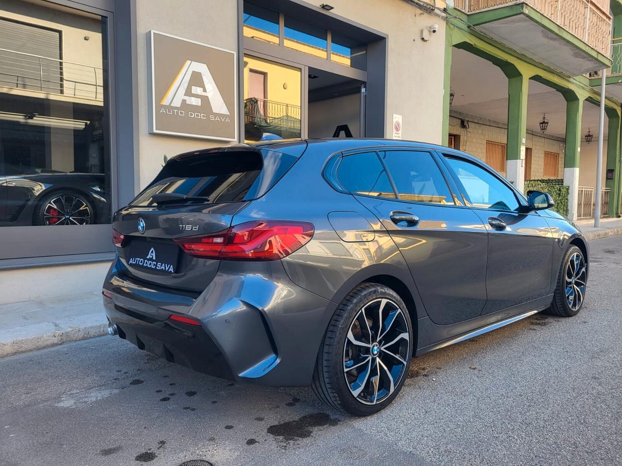 Bmw 116 M-Sport Autom.+Pelle+Full Led+Luci Ambiente...