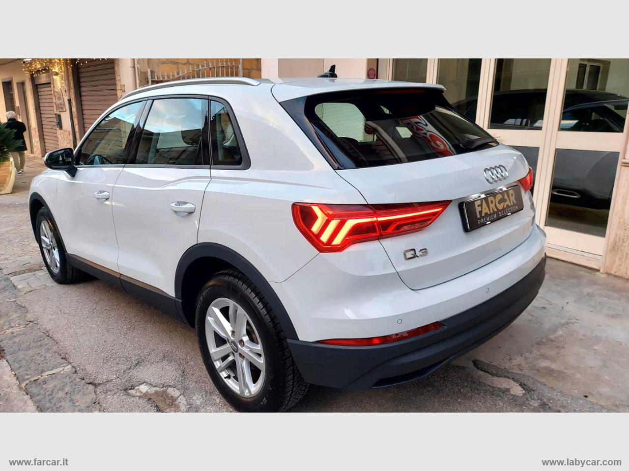 AUDI Q3 35 TDI S tronic Business