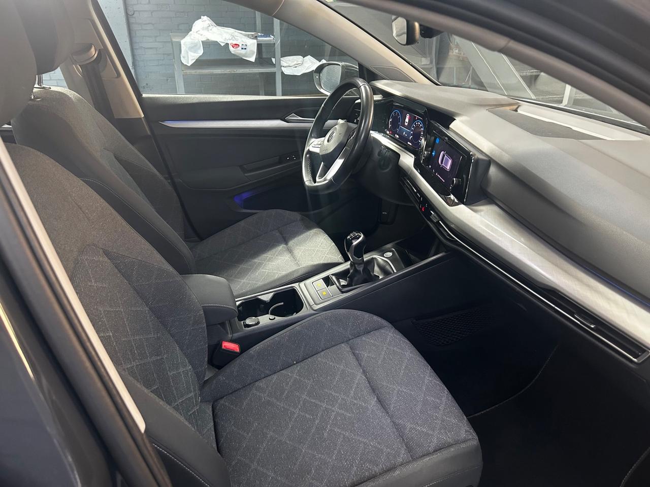 Volkswagen Golf variant 2.0 TDI 115 CV SCR Life Neopatentati