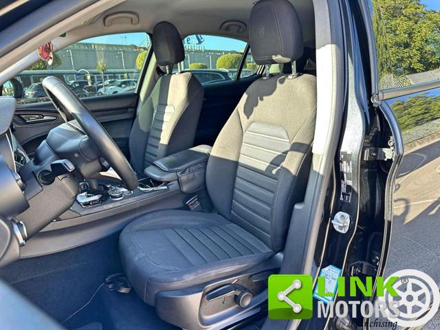 ALFA ROMEO Stelvio 2.2 Turbodiesel 190 CV AT8 Q4 Business Garanzia