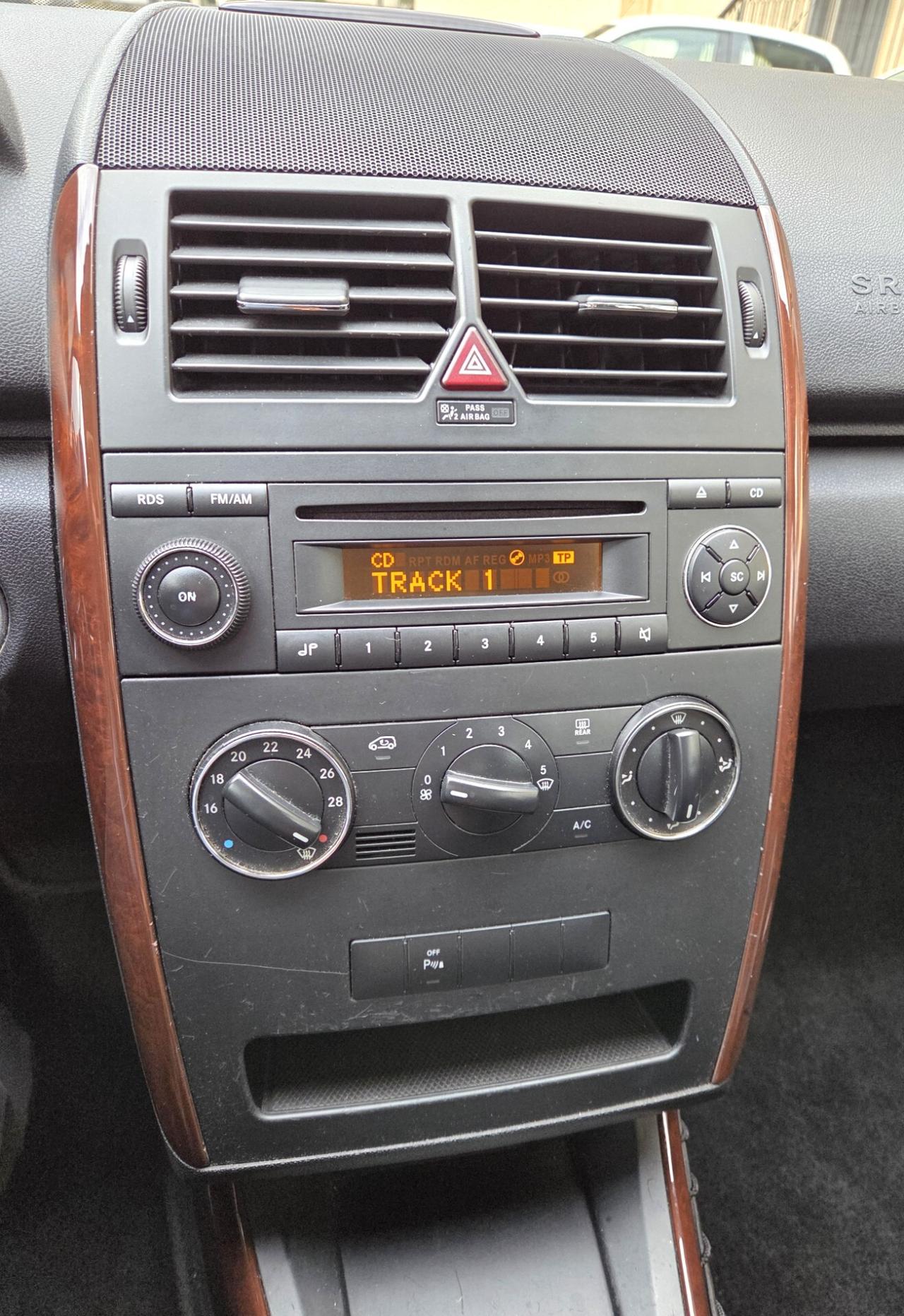 Mercedes A 180 CDI Elegance BEN TENUTA FULL GARANZIA