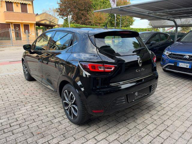 RENAULT Clio dCi 8V 75 CV 5 porte Moschino Intens