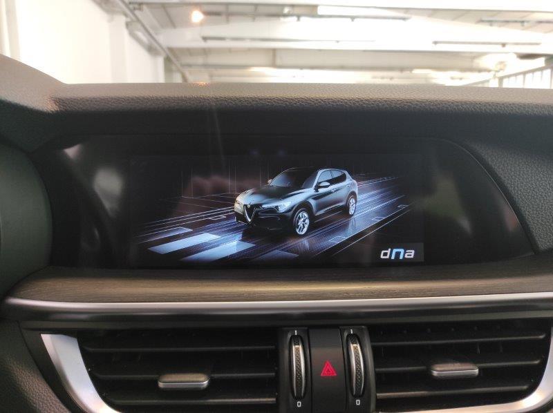 ALFA ROMEO Stelvio - Stelvio 2.0 Turbo 280 CV AT8 Q4 Ti
