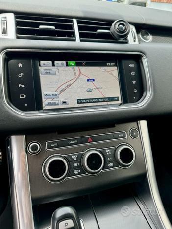 LAND ROVER Range Rover Sport 3.0 TDV6 HSE Dynami