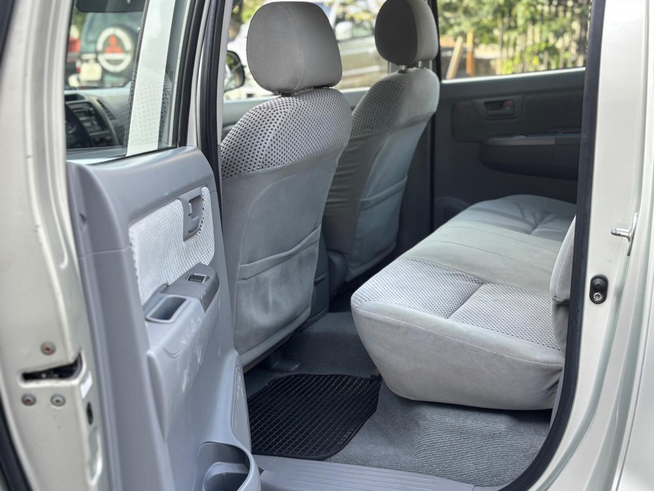 Toyota Hilux 3.0 D-4D aut.4WD 4p. Double Cab SR