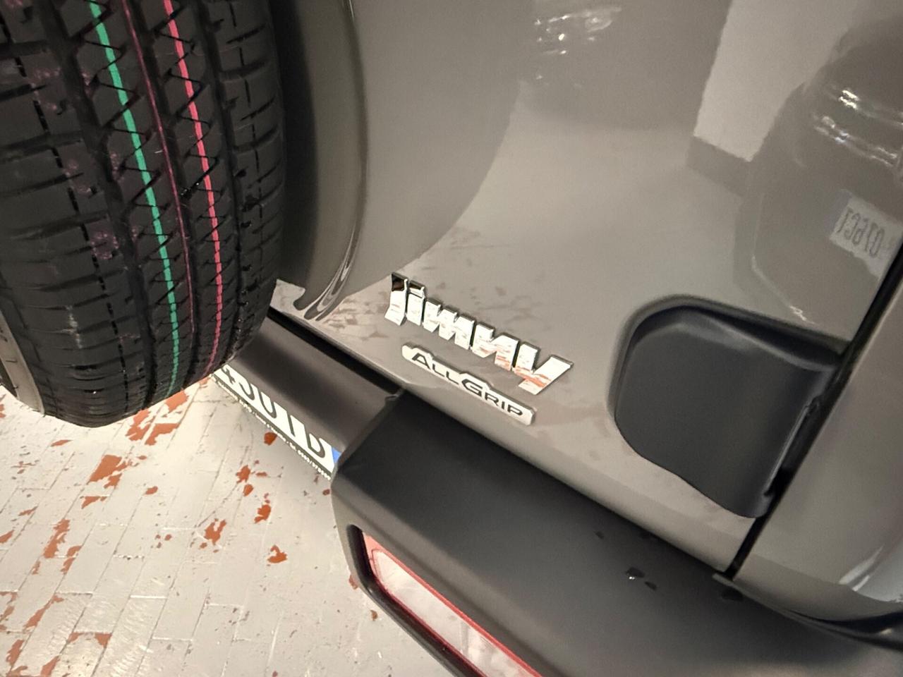 Suzuki Jimny 1.5 5MT PRO (N1)