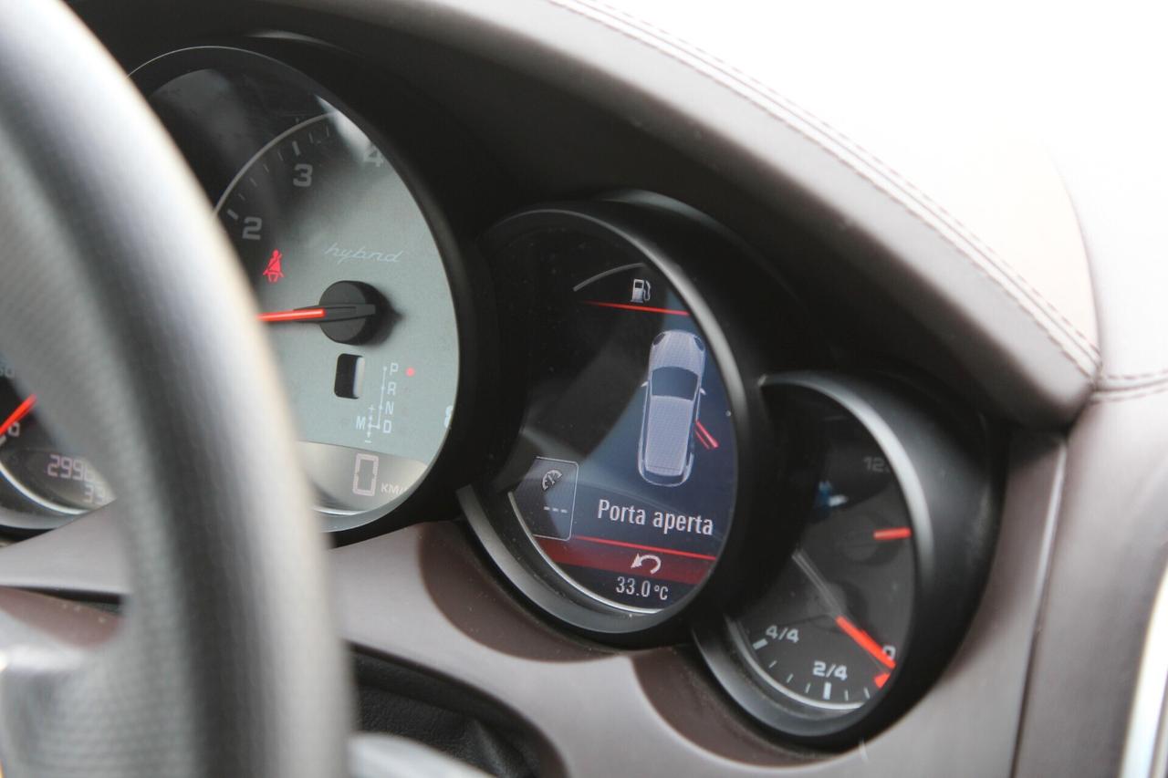 Porsche Cayenne 3.0 S Hybrid MOTORE NUOVO