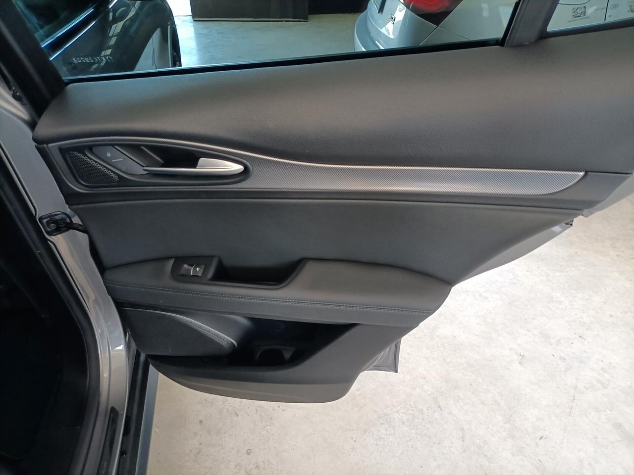 Alfa Romeo Stelvio 2.2 Turbodiesel 210 CV AT8 Q4 Executive - 03/2019