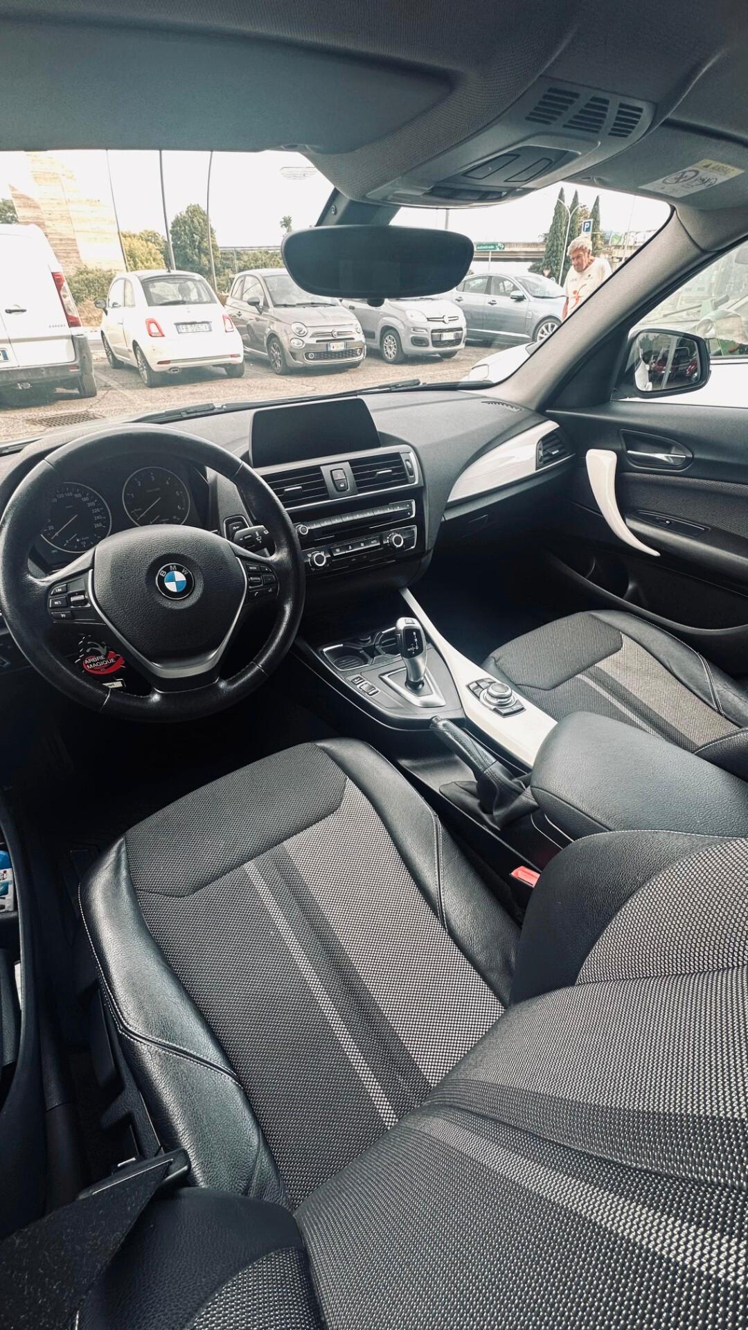 Bmw 118 118d 5p. Urban