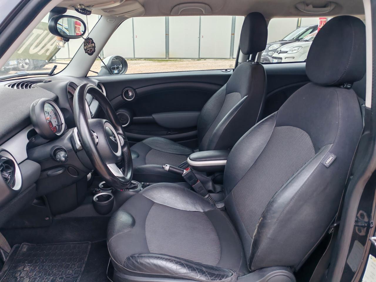 Mini 1.6 16V Cooper D Chili