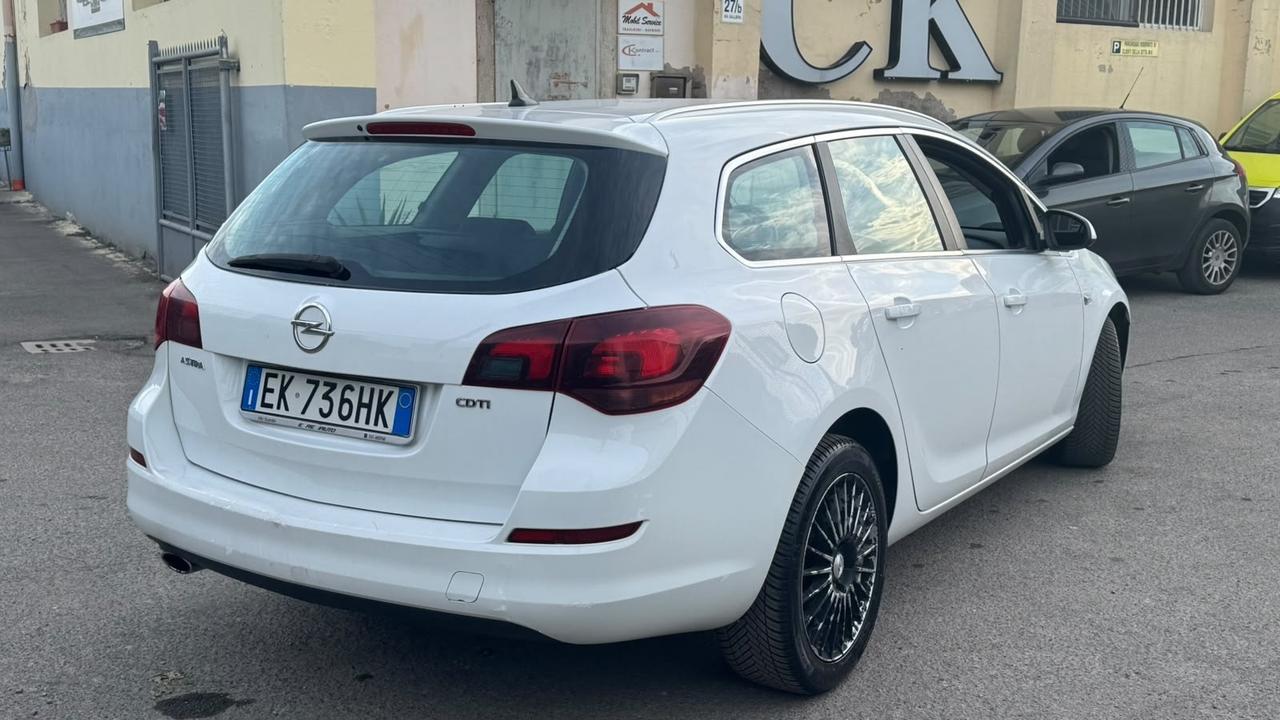 Opel Astra 2.0 CDTI 165CV Sports Tourer aut. Cosmo S