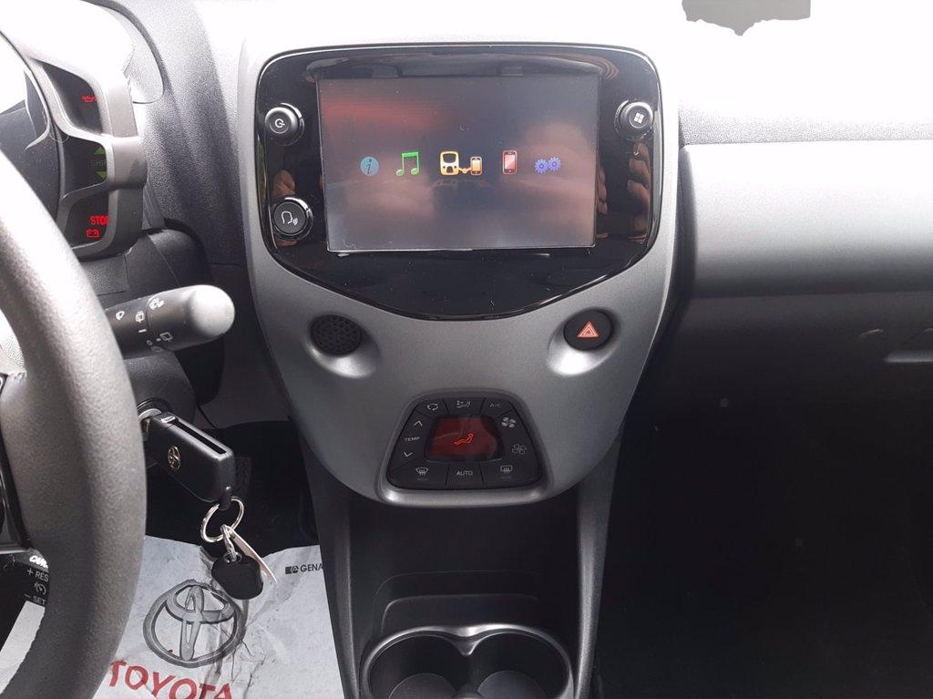 TOYOTA Aygo 5p 1.0 x-play m-mt 72cv del 2021