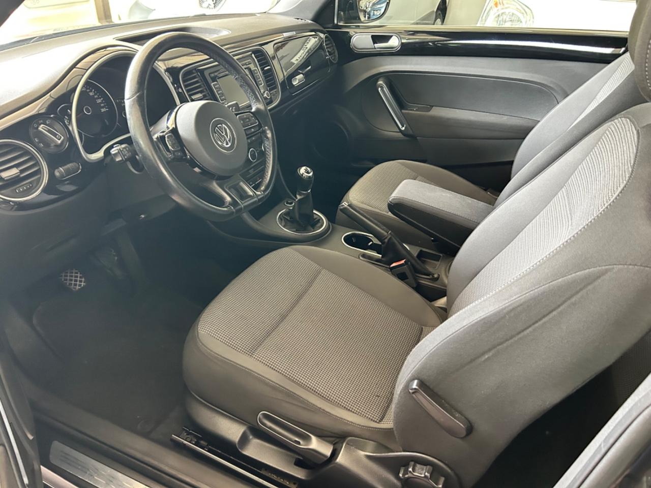 Volkswagen Maggiolino 1.6 TDI Design