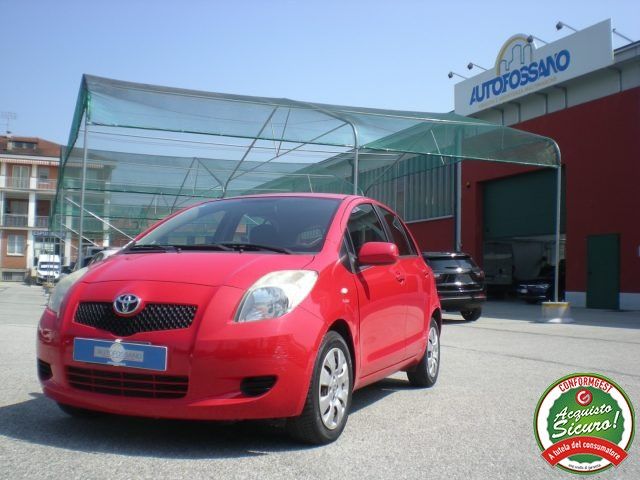 TOYOTA Yaris 1.0 5 porte Sol - PRONTA CONSEGNA