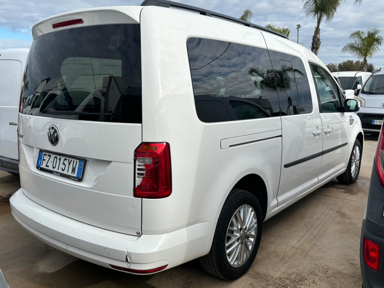 Volkswagen Caddy 7 posti - 2.0 TDI 150 CV DSG Highline Maxi - 2020