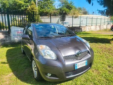 Toyota Yaris 1.0 5 porte Sol